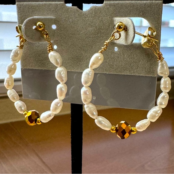 SALE!!! Rice Pearl Hoop Earrings with Bead or Crystal Accent - Picture 6 of 12